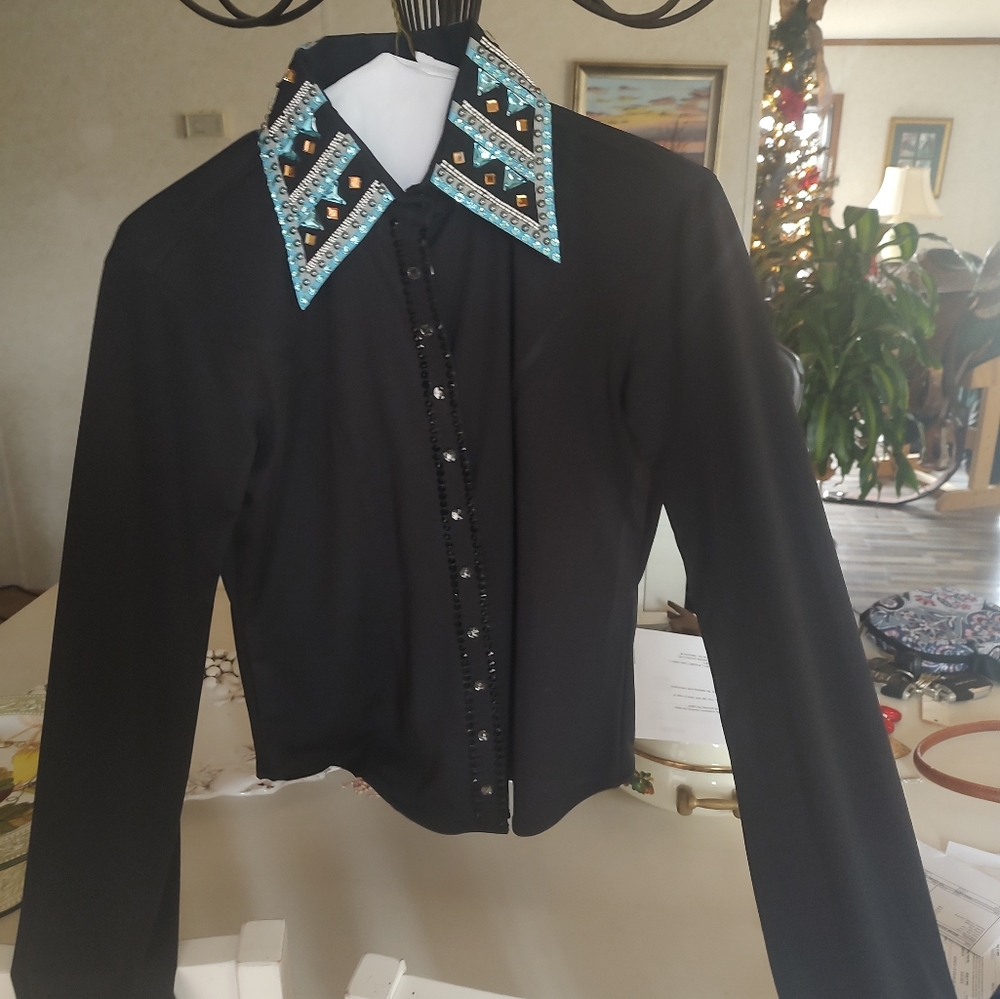 Womens L western show